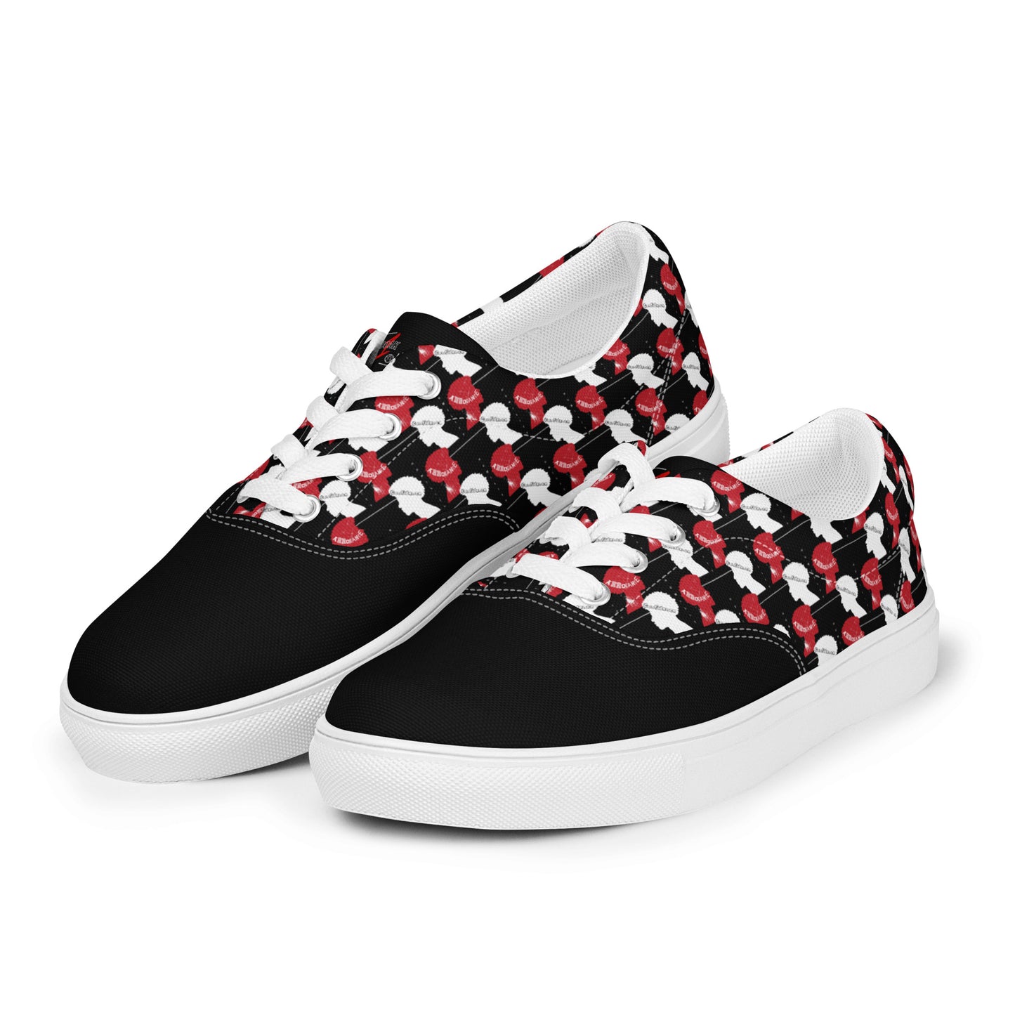 Men’s lace-up canvas shoes