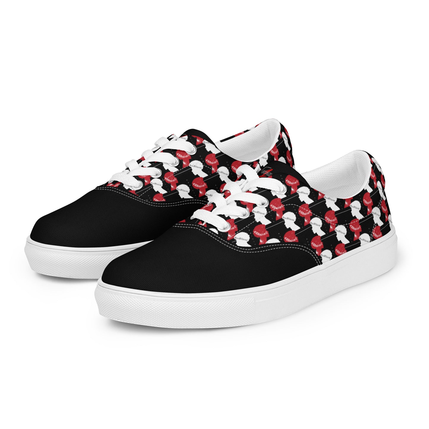 Men’s lace-up canvas shoes