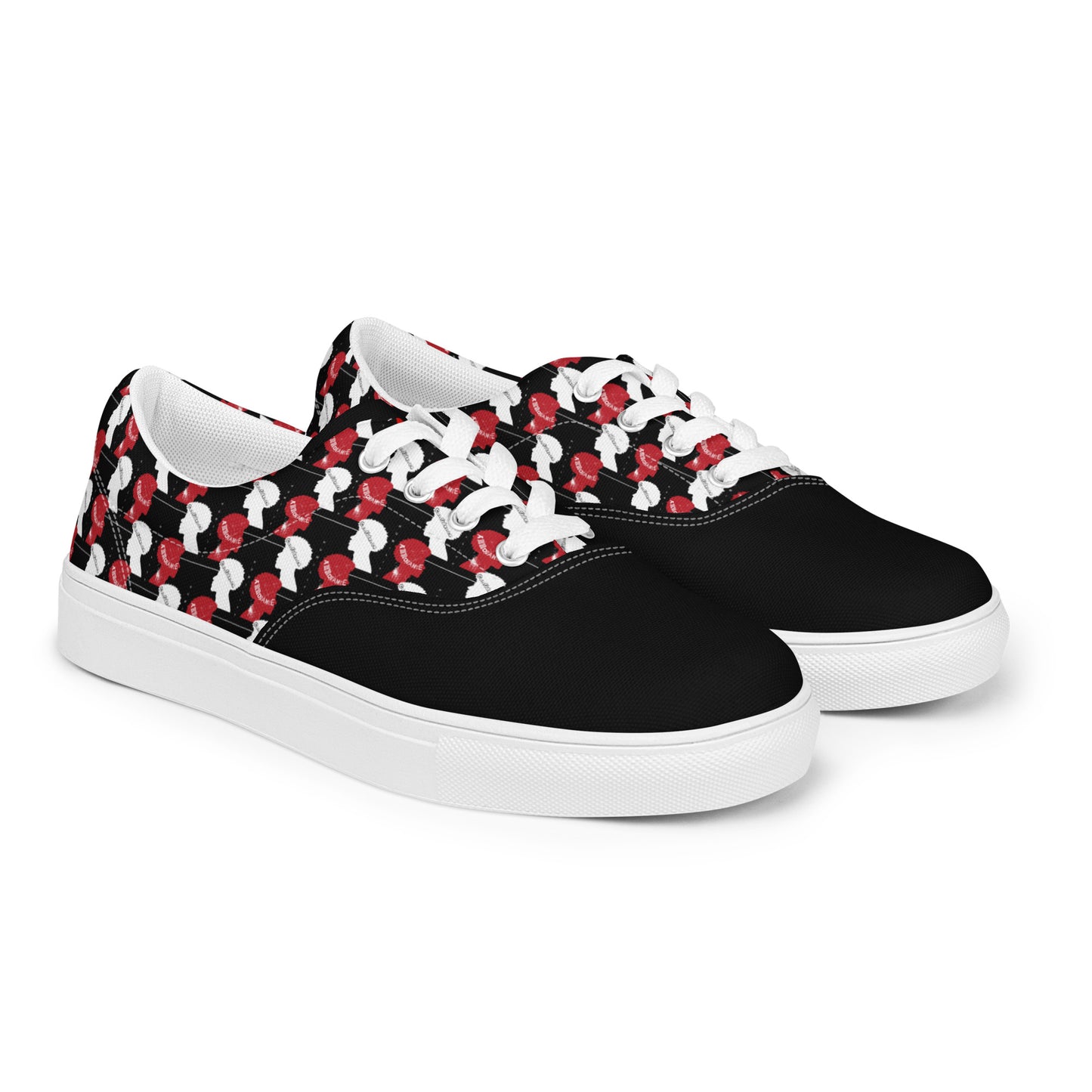 Men’s lace-up canvas shoes