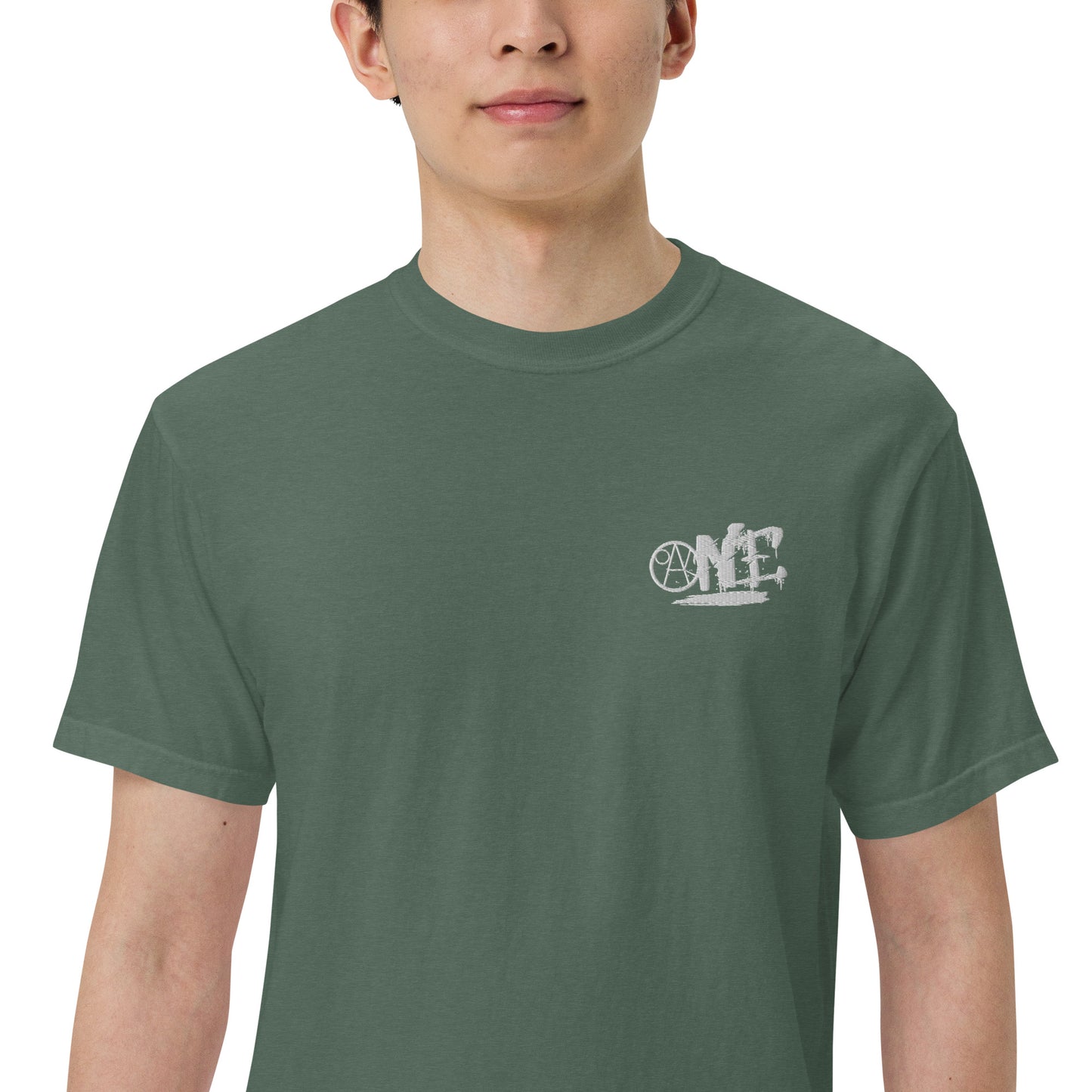 Unisex garment-dyed heavyweight t-shirt