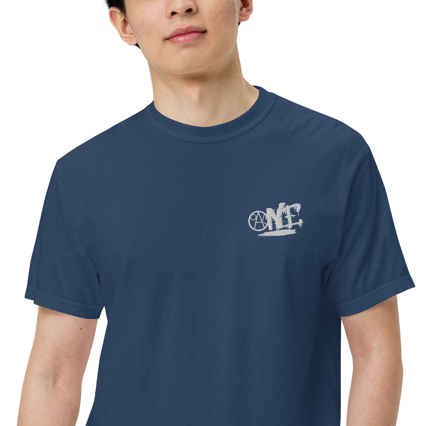 Unisex garment-dyed heavyweight t-shirt